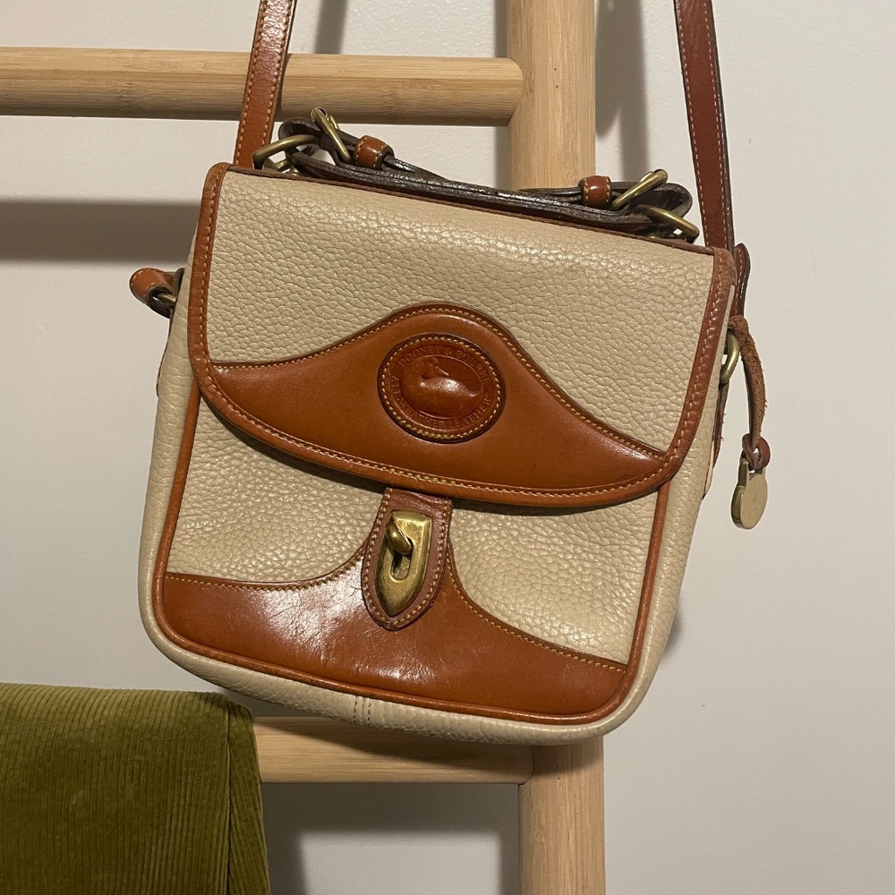 Vintage Dooney and Bourke Crossbody Leather Purse